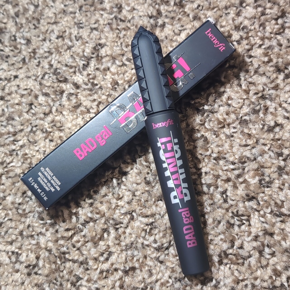 NEW! Benefit BADgal BANG! Volumizing Mascara